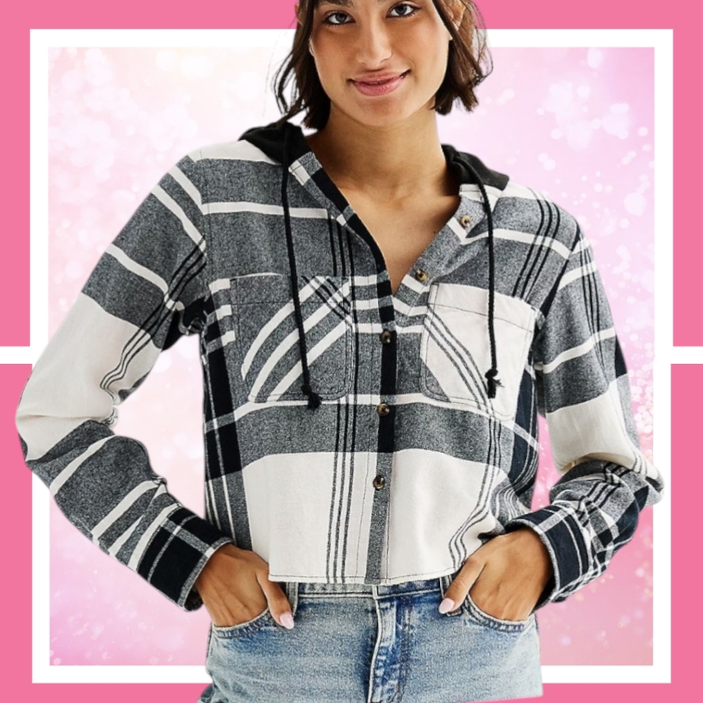 NWT 2XL Cropped Plaid Button Up Hoodie w 2 Pockets & High Low Hemline